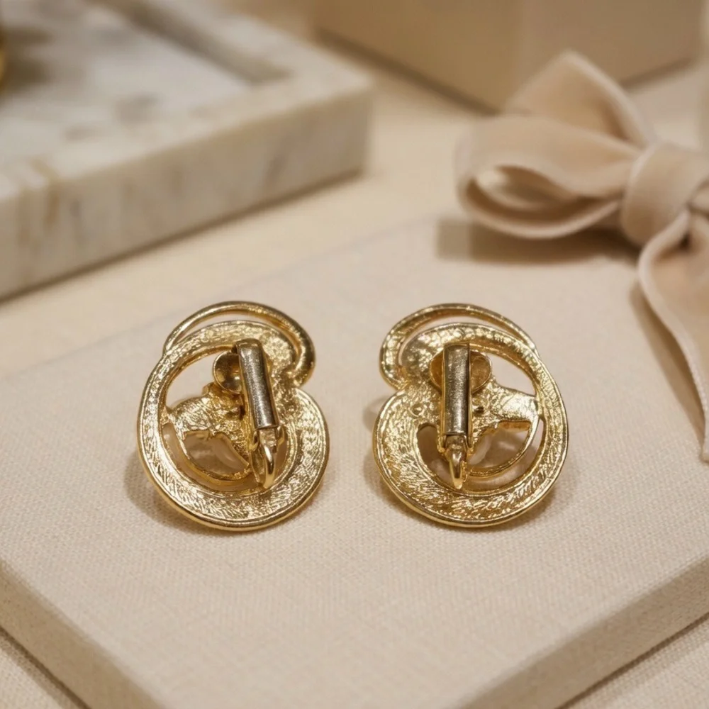 Vintage Pink Enamel Faux Pearl Swirl Clip on Earrings Gold Tone Retro 80s 90s